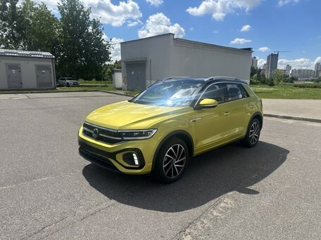 2026 Volkswagen T-Roc I (China Market) Рестайлинг, золотистый, 2290000 рублей, вид 2