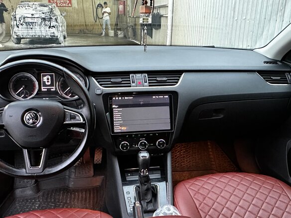 2017 Skoda Octavia III (A7), чёрный, 1550000 рублей - вид 6