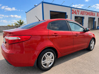 2014 Kia Rio III, красный, 795000 рублей, вид 4