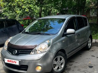 2012 Nissan Note I Рестайлинг, серебристый, 650000 рублей, вид 1