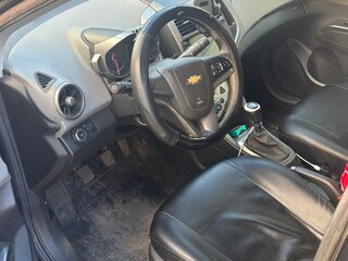 2013 Chevrolet Aveo II, чёрный, 370000 рублей, вид 4