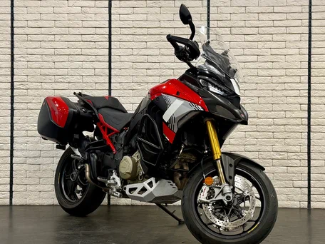 2026 Ducati Multistrada V4, чёрный, 3520000 рублей, вид 1