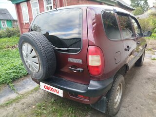 2004 Chevrolet Niva I, пурпурный, 210000 рублей, вид 3