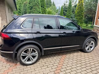2020 Volkswagen Tiguan II, чёрный, 2500000 рублей, вид 5