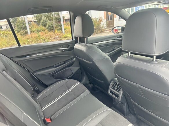 2023 Volkswagen Golf VIII, белый, 1850001 рублей - вид 12