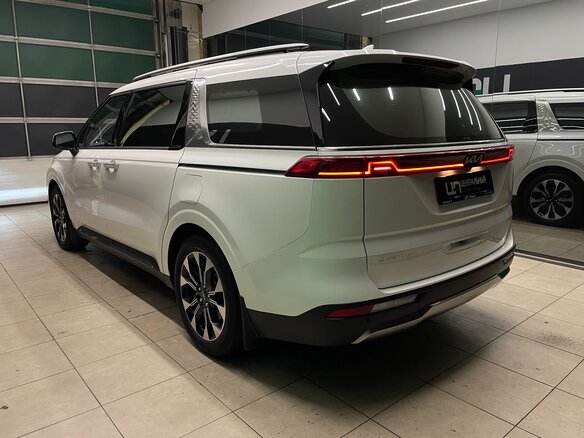 2022 Kia Carnival IV, белый, 3700000 рублей - вид 5