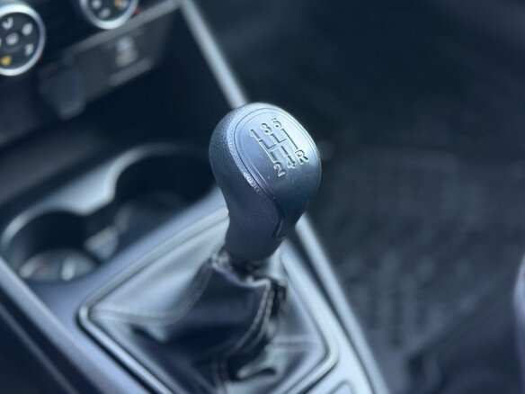 2023 Lada (ВАЗ) Vesta I Рестайлинг (NG), белый, 990000 рублей - вид 18