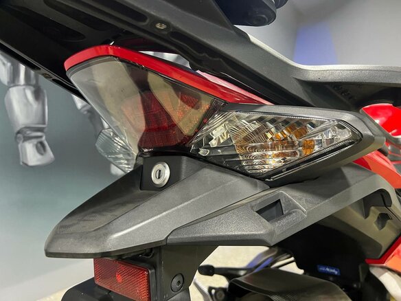 2015 Honda VFR 800, красный, 745000 рублей - вид 18
