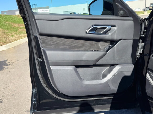 2026 Land Rover Range Rover Velar I Рестайлинг, чёрный - вид 21