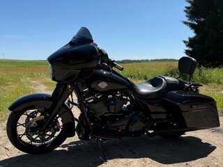 2023 Harley-Davidson Electra Glide, чёрный, 2250000 рублей, вид 2