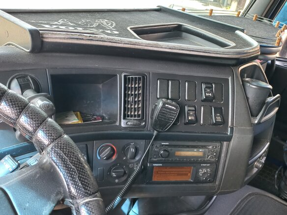 2011 Volvo FH, синий, 4500000 рублей - вид 9