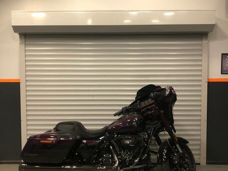 2025 Harley-Davidson CVO Street Glide, фиолетовый, 6650000 рублей, вид 2