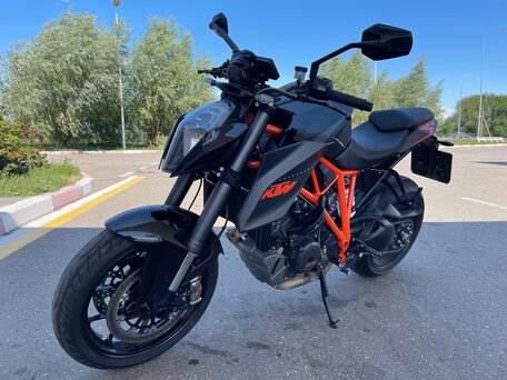 2014 KTM 1290 Super Duke R, чёрный, 999999 рублей, вид 1