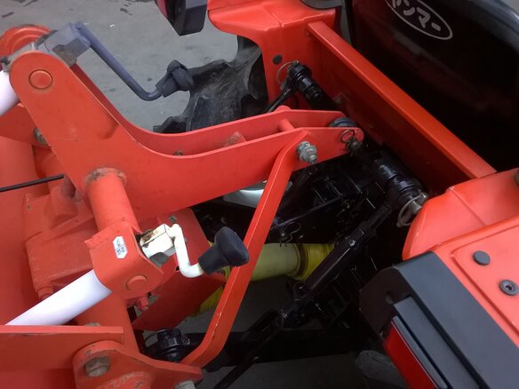 2012 Yanmar F-7, красный - вид 12