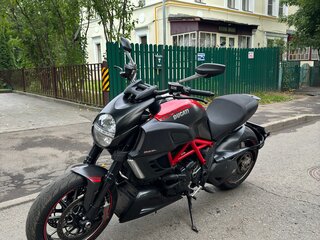 2014 Ducati Diavel Carbon, красный, 1150000 рублей, вид 2
