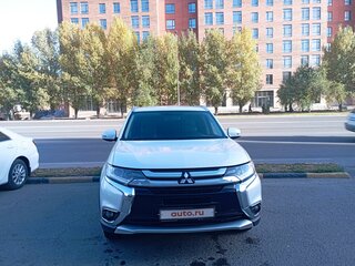 2018 Mitsubishi Outlander III Рестайлинг 3, белый, 1920000 рублей, вид 1