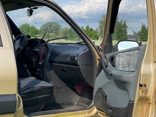 2004 Chevrolet Niva I, бежевый, 500000 рублей, вид 5