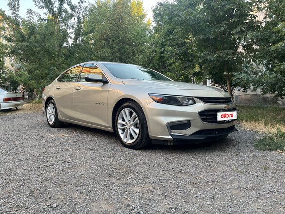 2016 Chevrolet Malibu IX, жёлтый, 1440000 рублей - вид 2