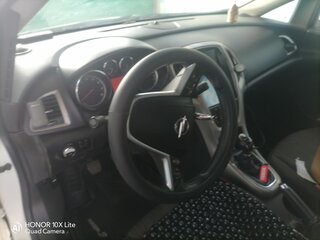 2010 Opel Astra J, белый, 432329 рублей, вид 5