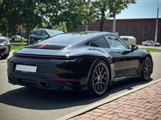 2019 Porsche 911 Carrera S VIII (992), чёрный, 12664245 рублей, вид 3