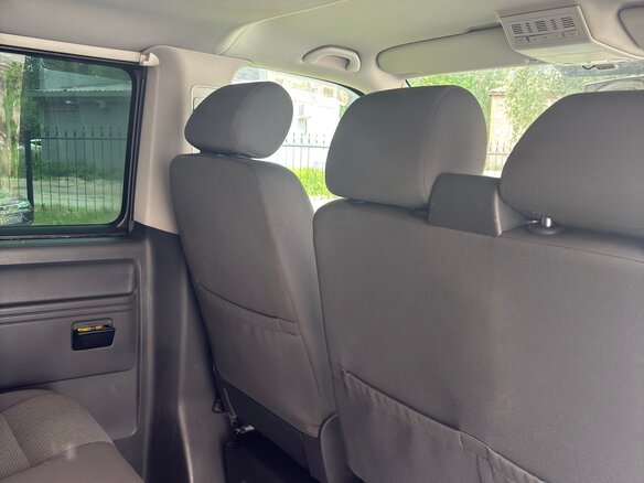 2012 Volkswagen Caravelle T5 Рестайлинг, серебристый, 1849000 рублей - вид 11