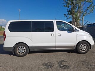 2011 Hyundai H-1 II, белый, 1330000 рублей, вид 5