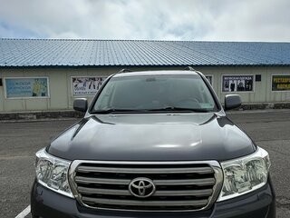 2010 Toyota Land Cruiser 200 Series, серый, 3000000 рублей, вид 1