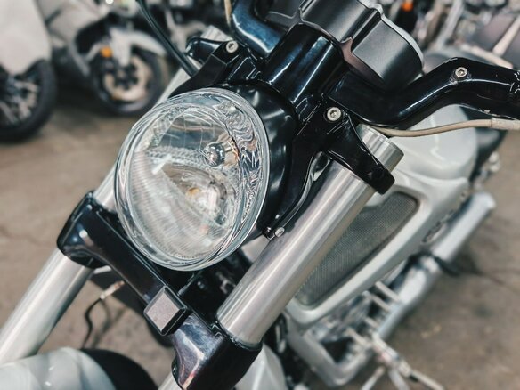 2009 Harley-Davidson V-Rod Muscle, серебристый, 1180000 рублей - вид 14