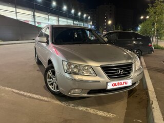 2009 Hyundai Sonata V (NF) Рестайлинг, серебристый, 800000 рублей, вид 1