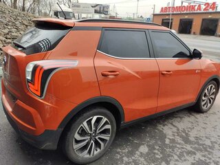 2020 SsangYong Tivoli I Рестайлинг, красный, 2500000 рублей, вид 4