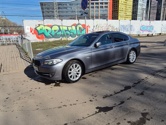 2011 BMW 5 серии 528i VI (F10/F11/F07), серый - вид 9