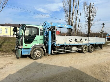 1990 Hino Profia, зелёный, 6200000 рублей, вид 3