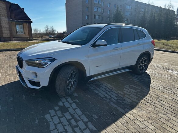 2016 BMW X1 20d xDrive II (F48), белый, 1800000 рублей - вид 8