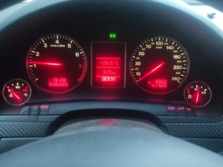 2002 Audi A4 II (B6), чёрный, 450000 рублей, вид 5
