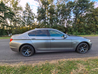 2011 BMW 5 серии 528i VI (F10/F11/F07), серый, 1500000 рублей, вид 5