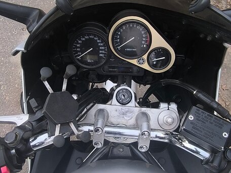 2000 Yamaha FZS600 Fazer, серебристый, 335000 рублей, вид 3