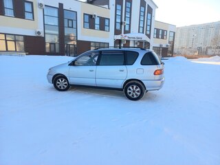 1998 Toyota Ipsum I (M10), серебристый, 625000 рублей, вид 3