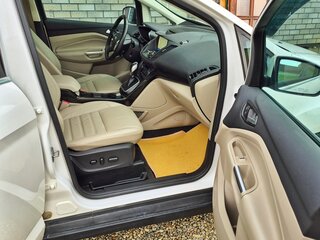 2017 Ford C-MAX II Рестайлинг, белый, 1580000 рублей, вид 4