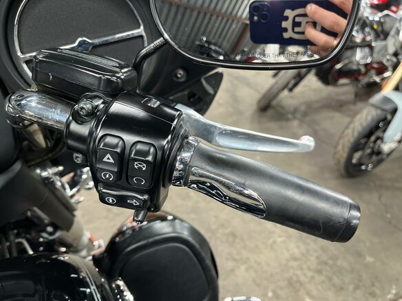 2013 Harley-Davidson Electra Glide, чёрный, 1450000 рублей - вид 33