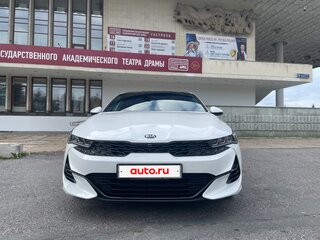 2020 Kia K5 III, белый, 3100000 рублей, вид 4