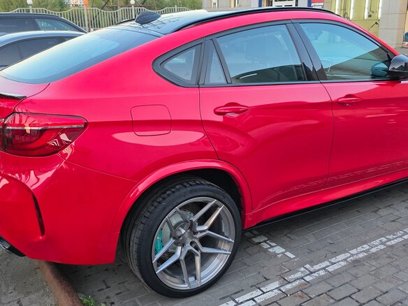 2015 BMW X6 50i II (F16), красный, 3850000 рублей - вид 7
