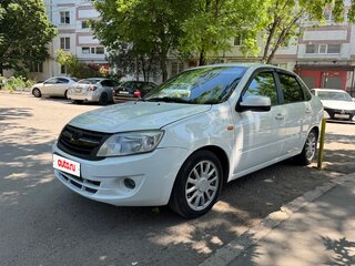 2012 Lada (ВАЗ) Granta I, белый, 350000 рублей, вид 1