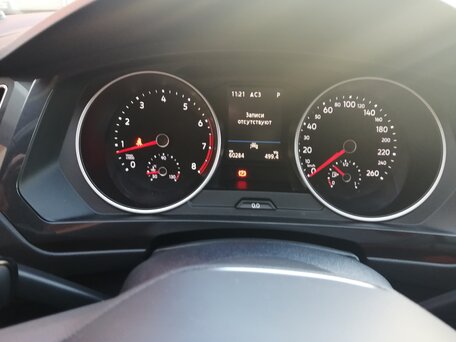 2021 Volkswagen Tiguan II Рестайлинг, чёрный, 3400000 рублей, вид 5