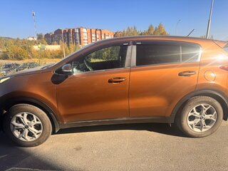2016 Kia Sportage IV, коричневый, 1600000 рублей, вид 3