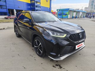 2022 Toyota Crown Kluger, чёрный, 5100000 рублей, вид 3