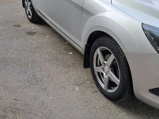 2011 Ford Focus II Рестайлинг, серебристый, 780000 рублей, вид 2
