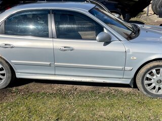 2009 Hyundai Sonata ТагАЗ IV (EF) Рестайлинг, серебристый, 320000 рублей, вид 3
