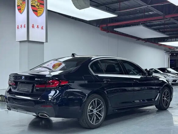 2022 BMW 5 серии Long 525Li VII (G30/G31/G38) Рестайлинг, чёрный, 3800000 рублей - вид 2