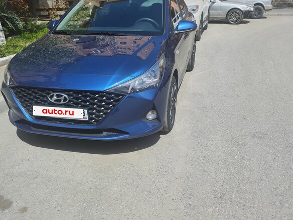 2021 Hyundai Solaris II Рестайлинг, синий, 1820000 рублей - вид 1