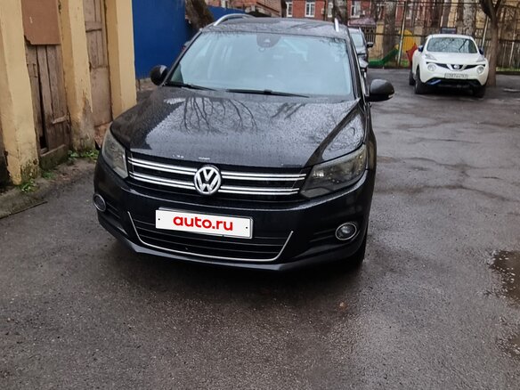 2014 Volkswagen Tiguan I Рестайлинг, чёрный, 1500000 рублей - вид 2